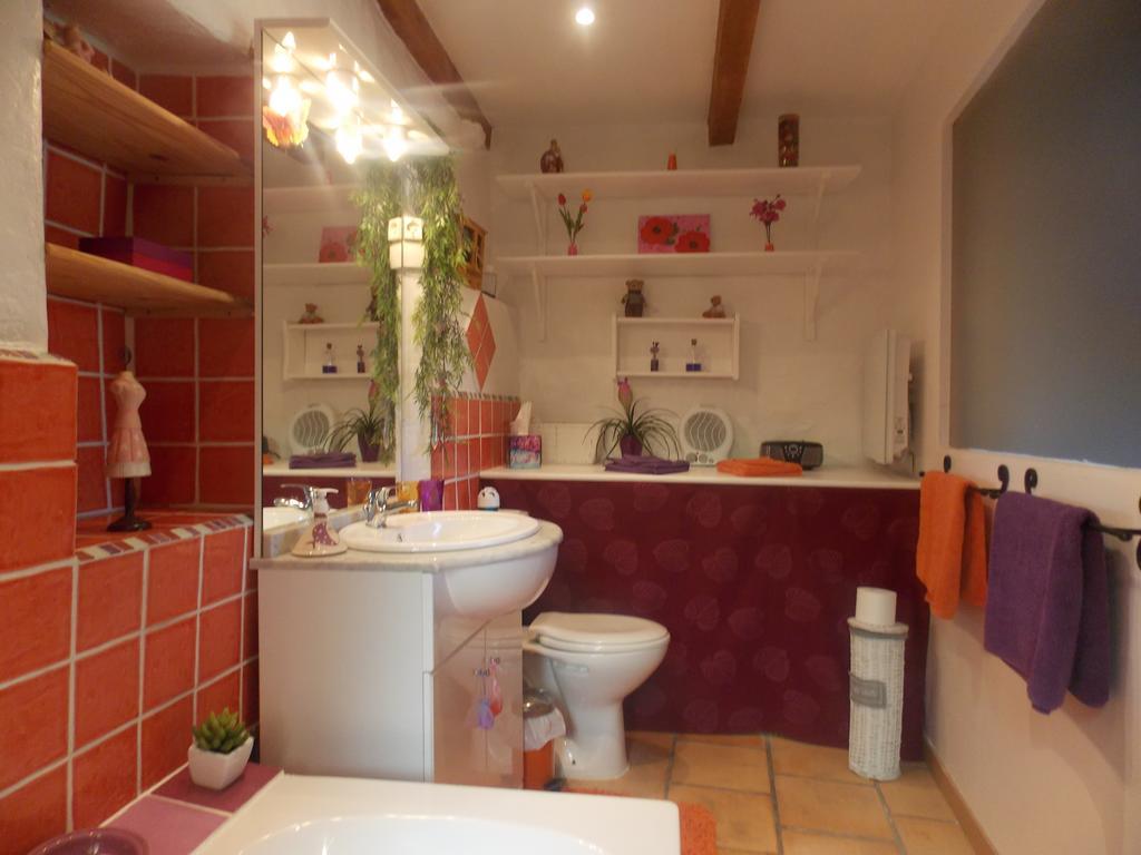La Maison Du Bonheur Aups Room photo